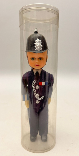 KOLEKSİYONLUK HAREKETLİ GÖZLÜ KIYAFETLERİ EL YAPIMI OYUNCAK ELBİSELİ YÖRESEL BEBEK