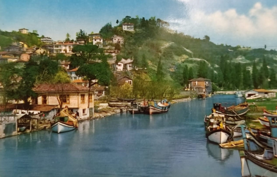 İSTANBUL VE GÜZELLİKLERİ BOĞAZİÇİ KÜÇÜKSU POSTADAN GECMİŞ OFSET BASKI  KESKİN COLOR KARTPOSTALLARI 