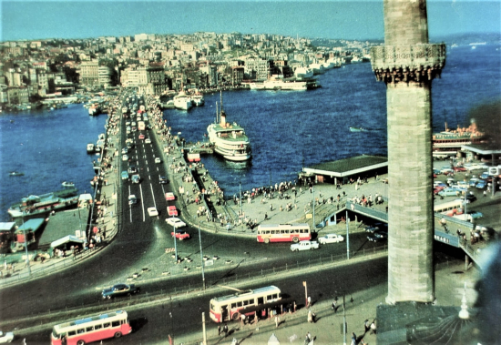1970 İSTANBUL GALATA KÖPRÜSÜ RENKLİ KARTPOSTAL OFSET BASKI 