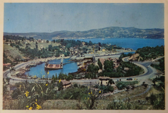 1970 İSTANBUL İSTİNYE KARTPOSTAL RENKLİ OFSET BASKI POSTADAN GECMİŞ ARKASI YAZILI 