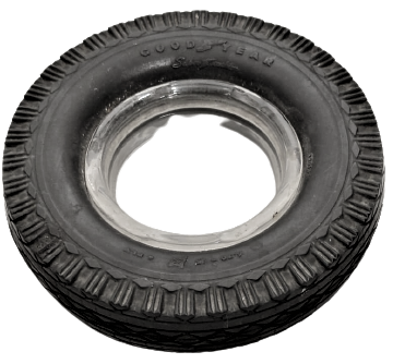 1960 USA GOOD  YEAR KAUCUK ARABA TEKERLEGİ FORMUNDA ORTASI CAM MASA SEHBA ÜZERİ KÜLLÜK 