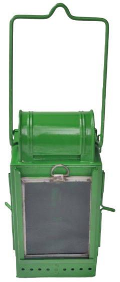 1. DUNYA SAVAŞI ALMAN ÜRETİMİ ASKERİ TREN TAŞINABİLİNİR FENER VEYA  TAKILABİLİNİR İŞARET YOL LAMBASI ÖN CAM YEŞİL İCERSİNDE GAZ YAGI İLE CALIŞAN FİTİLLİ LAMBA 