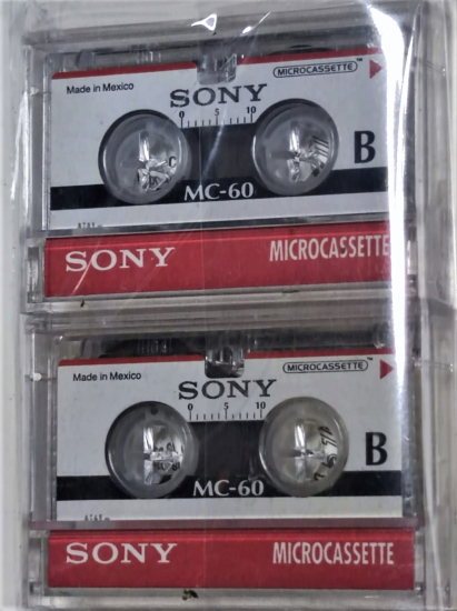 SONY MİCRO CASSETTE 60 MİN  HIGH DURABILIT UFAK MİNİ KASET  2 ADET KENDİ ORJİNAL KUTU ANBALAJINDA