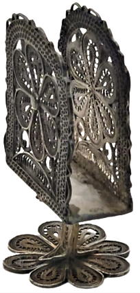 OSMANLI SAF GÜMÜŞ TELKARİ EL İŞCİLİKLİ CİCEK MOTİFLİ VE CİCEK AYAKLI  KİBRİTLİK 