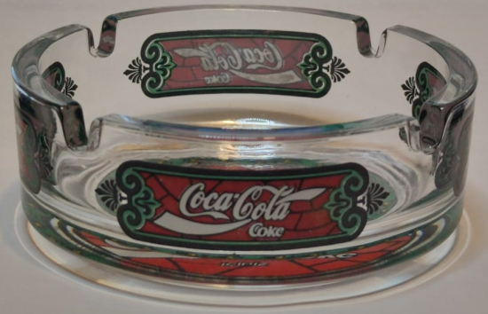 1990 COCA COLA KÜL TABLASI BEYAZ CAM ÜZERİNE KOMPLE LOGO KIRMIZI YEŞİL BASKILI UZERİ YAZILI 