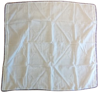 YEMENİ BEYAZ KENARLAR KOMPLE EL İŞCİLİKLİ  LACİVERT OPAL CAM BONCUKLARLA DÖNÜLMÜŞ EŞARP 