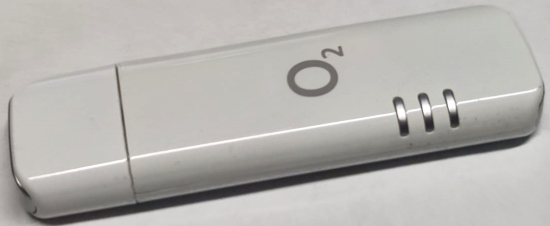 USB GİRİŞLİ HUAWEI MOBİLE CONNECT 3G VINN MODEM HUAWEI MODEL E 160 TABLET  O2 TÜM HATLARA UYUMLUDUR BEYAZ RENKDE