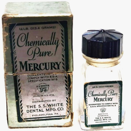 1910 CHEMİCALLY PURE MERCURY MEDİCİNE BOX KAPAKLI KUTU  İCERSİNDE BAKALİT KAPAKLI CAM SİSE CIVA İLAC KUTU