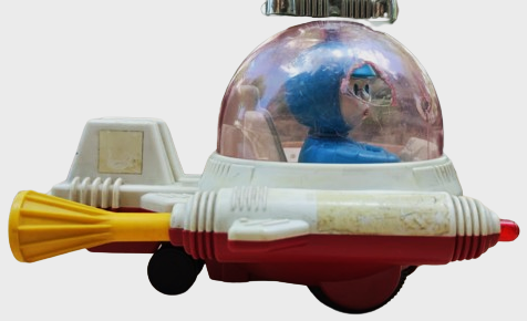 UZAY ARACI İÇERSİNDE KULLANAN KOZMONOTU FANUSLU HAREKETLİ SURTMELİ OYUNCAK SSCB SOVYET ÜRETİMİ