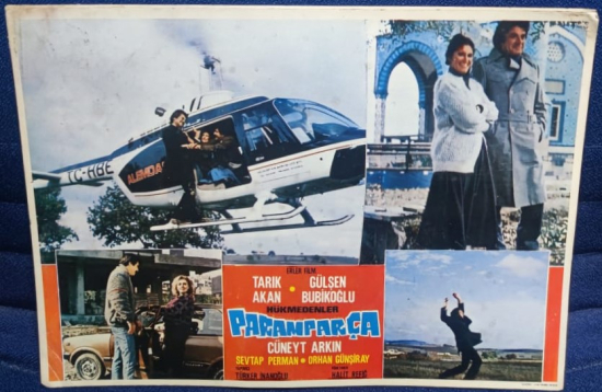 PARAMPARCA  FİLMİNİN LOBI TANITIM KARTI BASROLLERDE  TARIK AKAN GULSEN BUBİKOGLU CUNEYT ARKIN YARDIMCI OYUNCULAR SEVTAP PERMAN ORHAN GUNSİRAY  