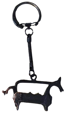 ISLAMIC BRONZE LOCK DEPICTING A HORSE AT TASARIMLI İSLAMİ BRONZ KİLİT ŞEKLİNDE ANAHTARLIK