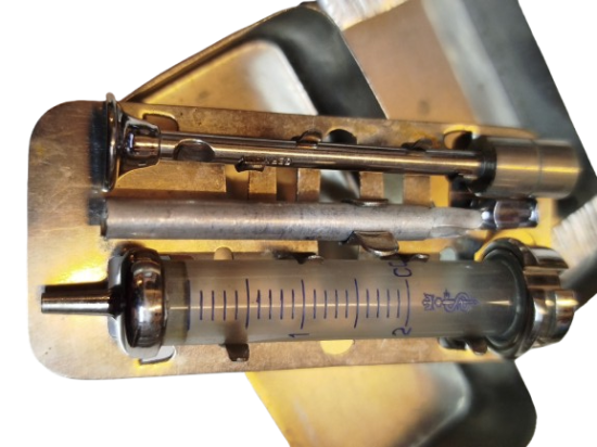 1900 ORIGINAL RECORD METAL KUTUSUNDA CAM ENJEKTOR MADEIN GERMANY