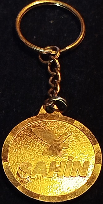 TOFASIN KUS SERİSİNDEN SAHİN OTOBOBİL ANAHTARLIK ALTIN KAPLAMA