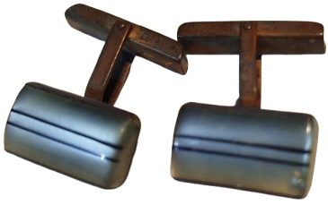 DEGERLİ  METAL GUMUS KAPLAMA UZERİ DAMARLI SEDEF DİKDORTGEN FORMDA UZERİ BOMBELİ  KOL DUGMESİ