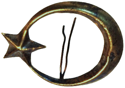 CUMHURİYET BASI AY YILDIZ SUBAY SAPKA KOKARTİ SARI MALZEMEDEN YAPILMIS