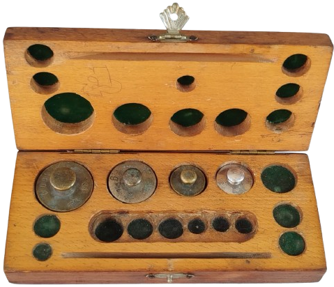 COKLU AHŞAP MASİF KUTUSUNDA PİRİNC TARTI AGIRLIK TERAZİ AĞIRLIKLARI