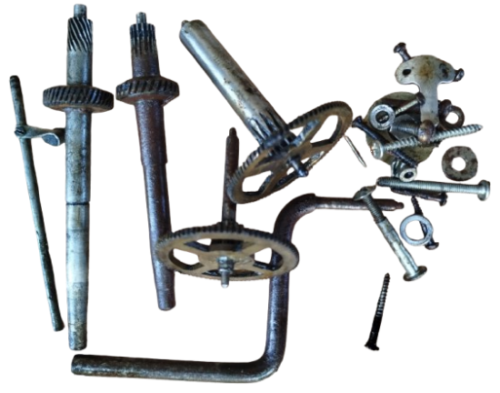 CESİTLİ GRAMOFON MOTOR DİSLİ  MIL VİDA METAL PARCALARI LOTU