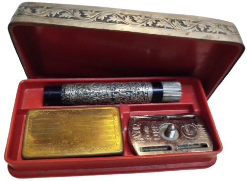 RASOİR POUR LAME İBBS MINRF GUMUS TRAS MAKİNESİ ORJINAL KUTUSUNDA TAM TAKIM KOLEKSİYONLUK