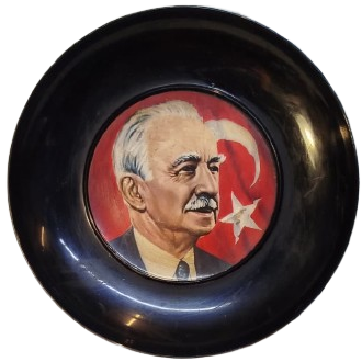 İSMET İNONU PORTRE RENKLİ CİZİM MİKA DUVAR TABAK