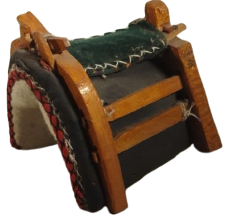 1970 DÖNEMİ EL YAPIMI MİNYATÜR EŞEK SEMERİ TAMAMEN OTANTİK ASLINA UYGUN ÇOK NADİR