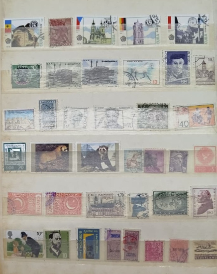 DÜNYA ÜLKELERİ GENİŞ KOLEKSİYON SEÇKİSİ ANTİKA DEĞERİNDE ORİJİNAL KARIŞIK PUL ALBÜMÜ PUL ALBUMU DEFTERİ