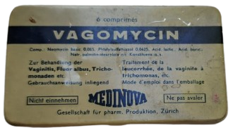 1956 DÖNEMİ İSVİÇRE MEDINOVA ÜRETİMİ NADİR REÇETELİ ANTİKA VAGOMYCIN TENEKE KAPAKLI BOS İLAÇ KUTUSU