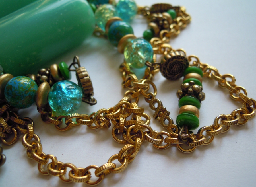 OPALİN SİLİNDİR KESİM KOLYE 