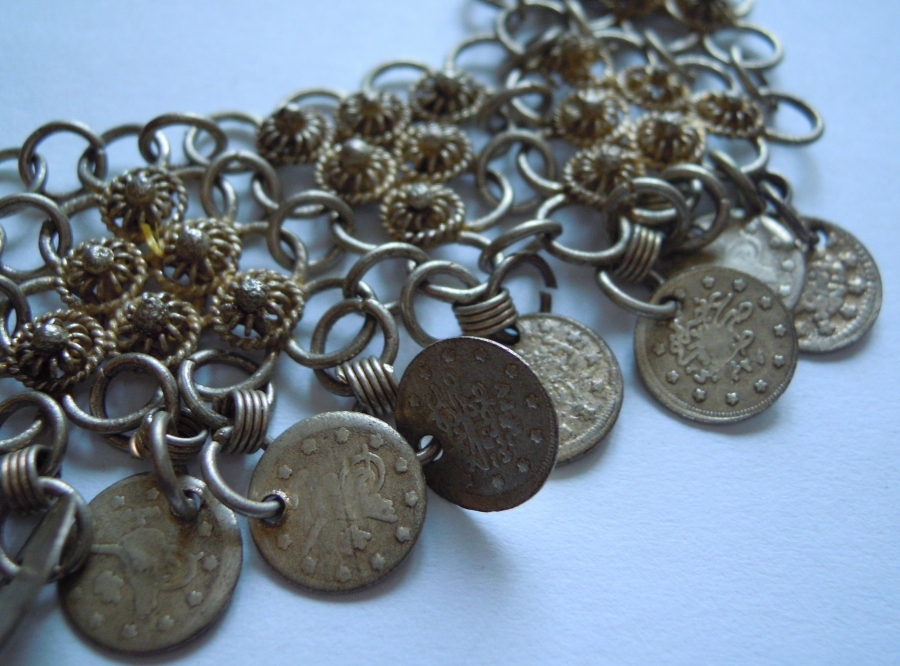 1920  OSMANLI YAPIM GELİN MERASİMDE TAKILAN  KOLYE EL İŞİ DÜŞÜK AYAR GÜMÜŞ 