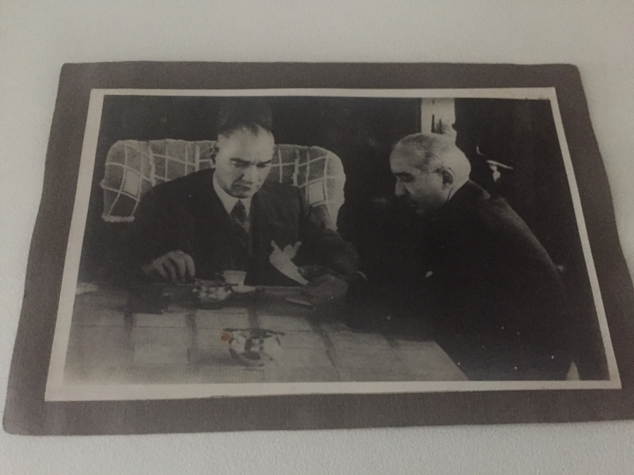MUSTAFA KEMAL ATATÜRK ORJİNAL FOTOGRAFI PASPARTULU SİYAH BEYAZ 
