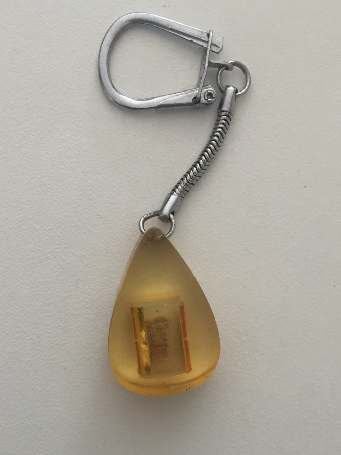 MOBİL OİL SÜPER YAG TENEKESİ POLİ KARBON ANAHTARLIK