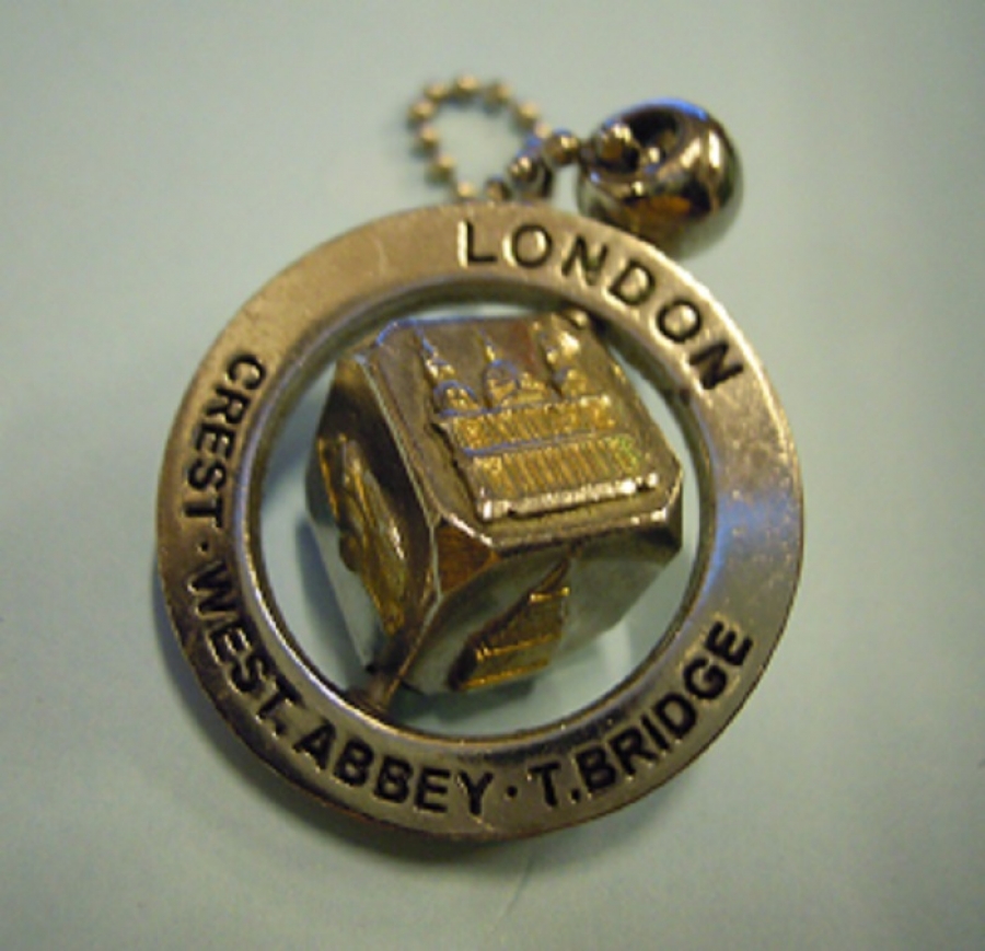 METAL ORTASI  HAREKETLİ LONDRA TAXİ ANAHTARLIK