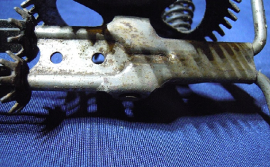 1950 İNGİLİZ METAL MİKSER KARIŞTIRICI PASLANMAZ AHŞAP TUTMA YERİ OLAN MEKANİK EL CIRPICI 