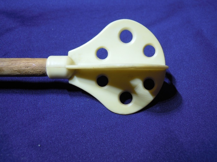 YUMURTA AYRAN SIVI YİYECEKLER MUTFAK EL ÇIRPICI AHSAP SAPLI