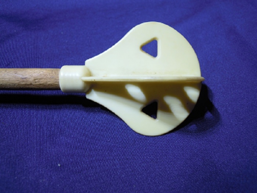 YUMURTA AYRAN SIVI YİYECEKLER MUTFAK EL ÇIRPICI AHSAP SAPLI