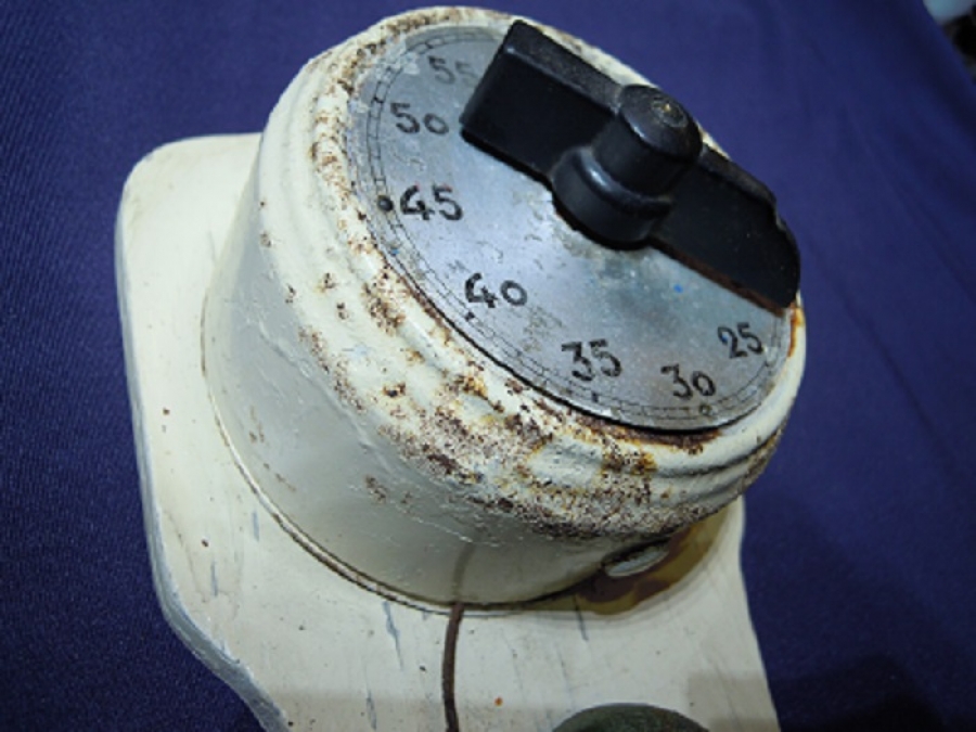 1900 MUTFAK SAATİ YEMEK PİŞİRME ZAMAN BELİRLEME KURMALI MEKANİK SAAT ELDEN GECİRLESİ GEREK EKSİGİ YOKTUR