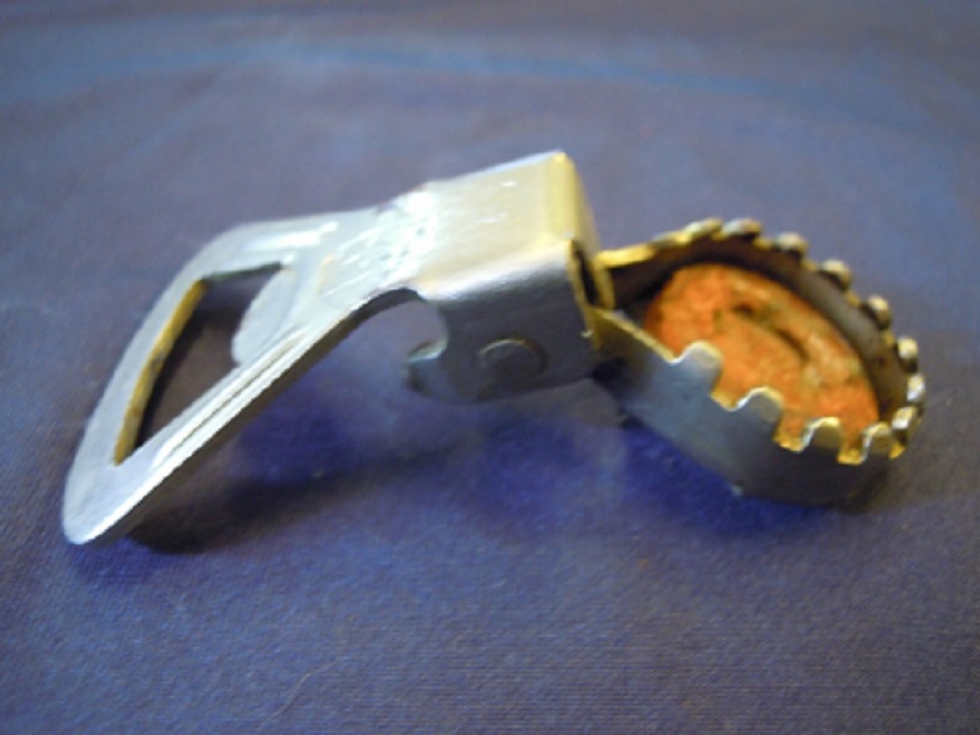 TMAVA METAL ŞİŞE MEŞRUBAT AÇACAK VE KAPATMA 