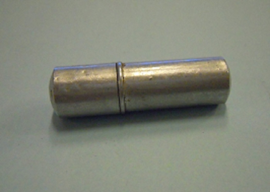 L A SESLİ  DİGER MÜZİK ALETLERİNİ AKORD YAPILMASINDA KULLANILAN  AKORD AYAR DÜDÜGÜ ORJİNAL KUTUSUNDA METAL DÜDÜK