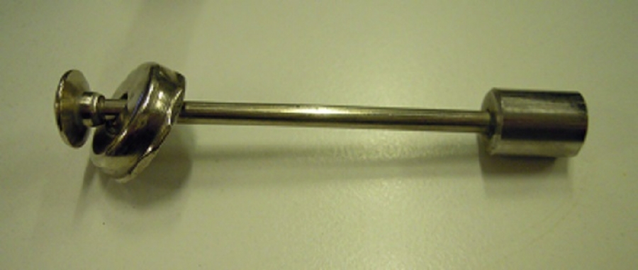 CAM İNJEKTOR İĞNE KUTUSUNDA