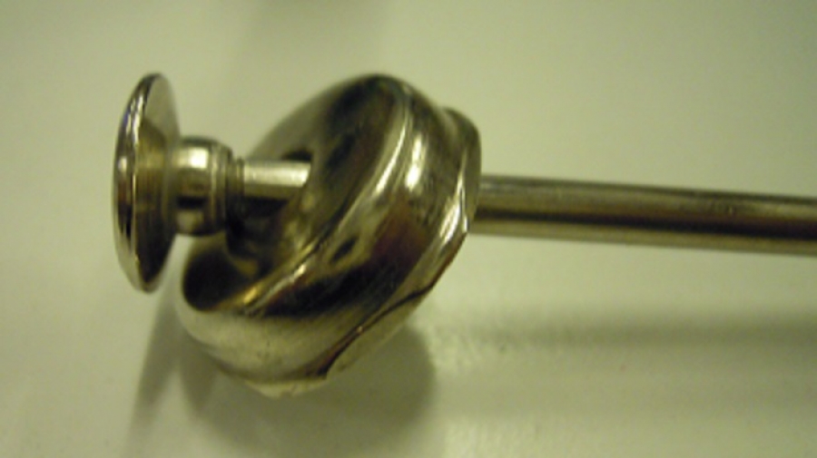 CAM İNJEKTOR İĞNE KUTUSUNDA