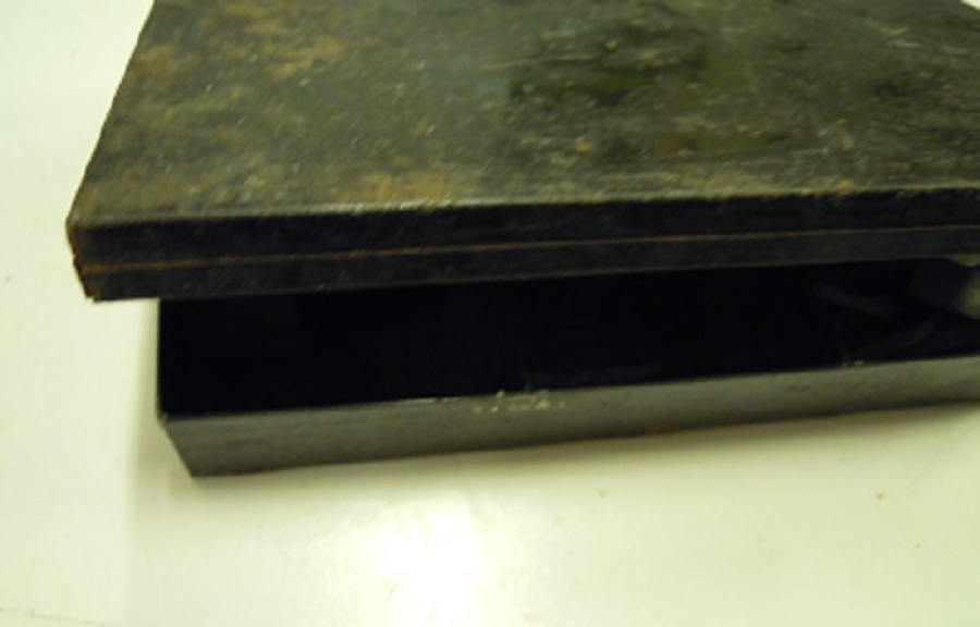 MATBAA KALIP DENGE KILİŞE PARCALARI KUTUSUNDA 