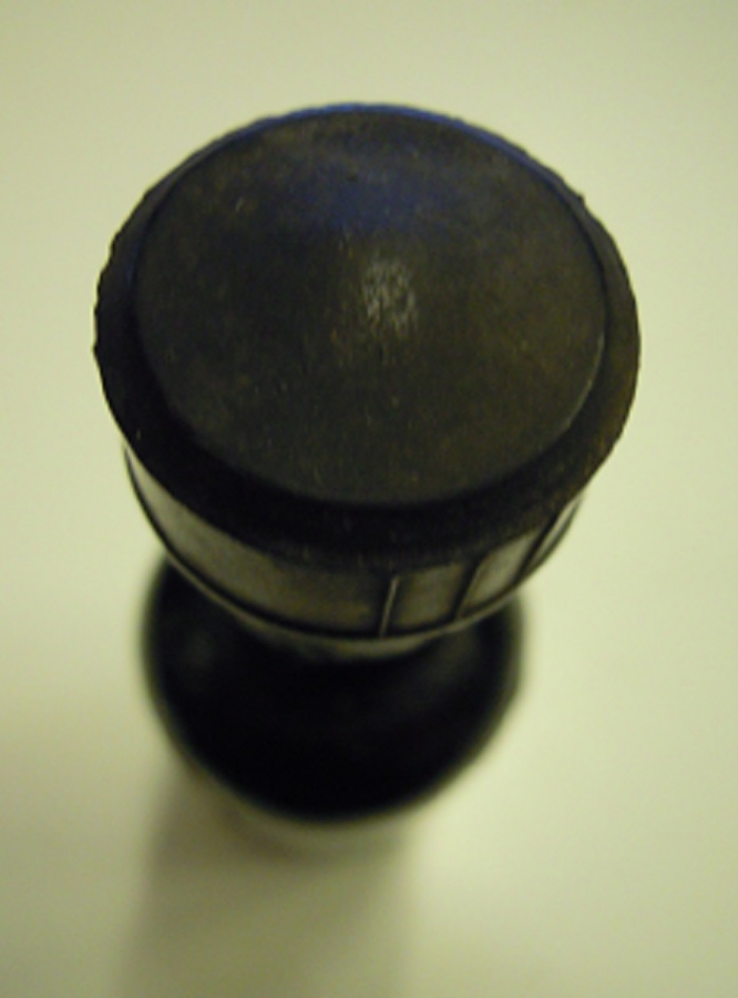 İSPİRTOLU SİYAH FENERLİ VERNİK ETİKETLİ  ŞİŞE