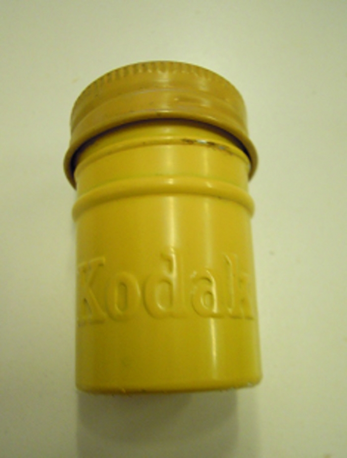 KODAK NEGATİF FİLM VE KUTUSU 