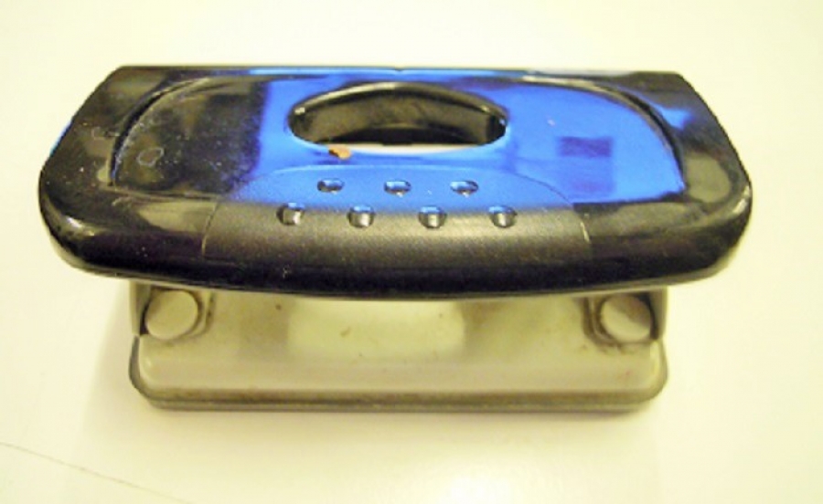 DELGEC MODEL P - 811 DESİDARD OFFİCE PRODUCT CO., LTD PATENT NO : 99 3 29600.9 