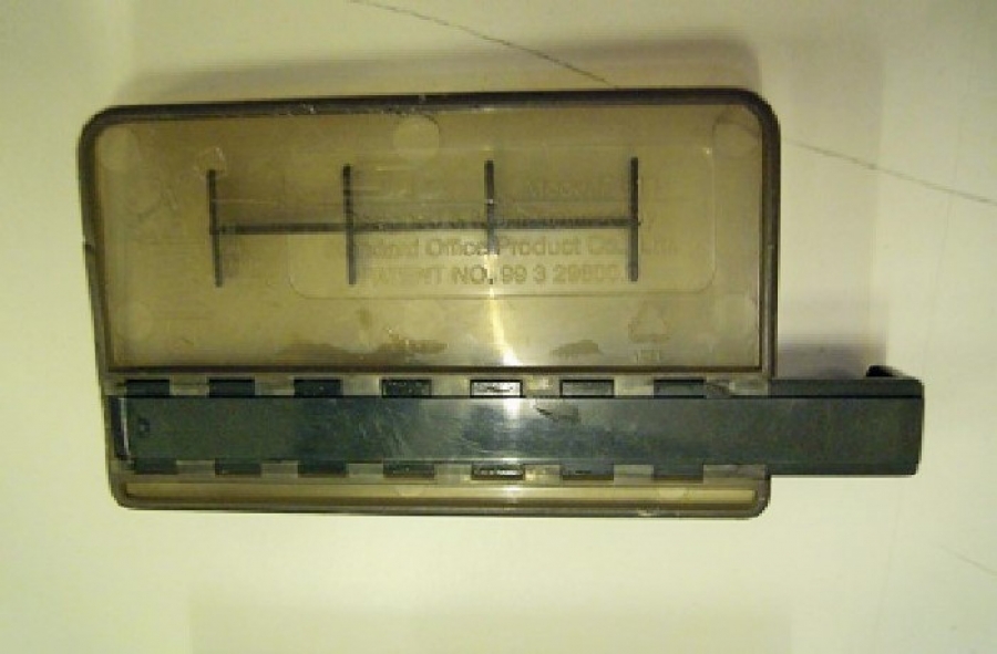 DELGEC MODEL P - 811 DESİDARD OFFİCE PRODUCT CO., LTD PATENT NO : 99 3 29600.9 