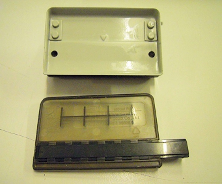 DELGEC MODEL P - 811 DESİDARD OFFİCE PRODUCT CO., LTD PATENT NO : 99 3 29600.9 