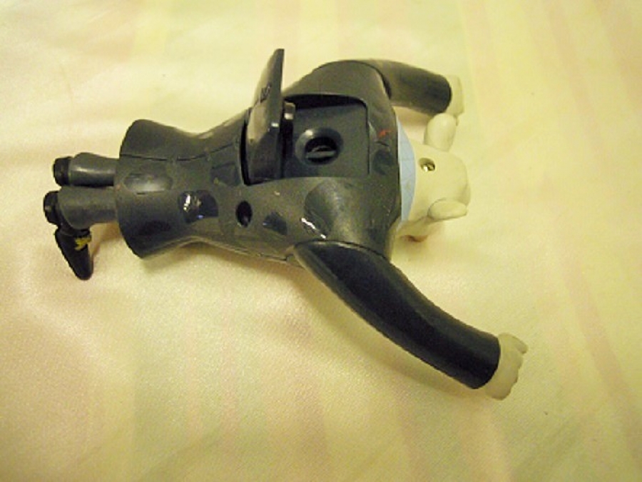 2006 WHİTEY WHİTERAT 5,5 MC DONALD'S FİLMİ AKSİYON FİGÜRÜ6DWA/AA MADE FOR MCD.S 2006  MADEİN  VİETNAM TKH  AYAKLAR ZIPLAMALI KOLLAR HAREKETLİ OYUNCAK FİGÜR  