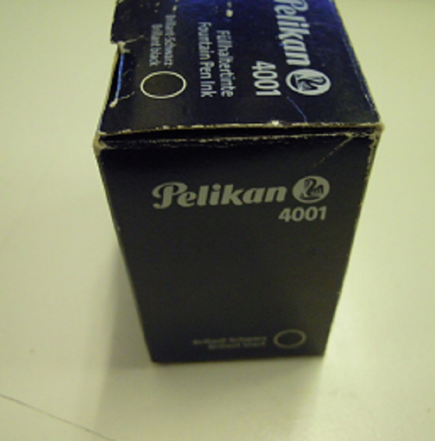 PELİKAN 4001 SİYAH MÜREKKEP CAM ŞİŞESİNDE