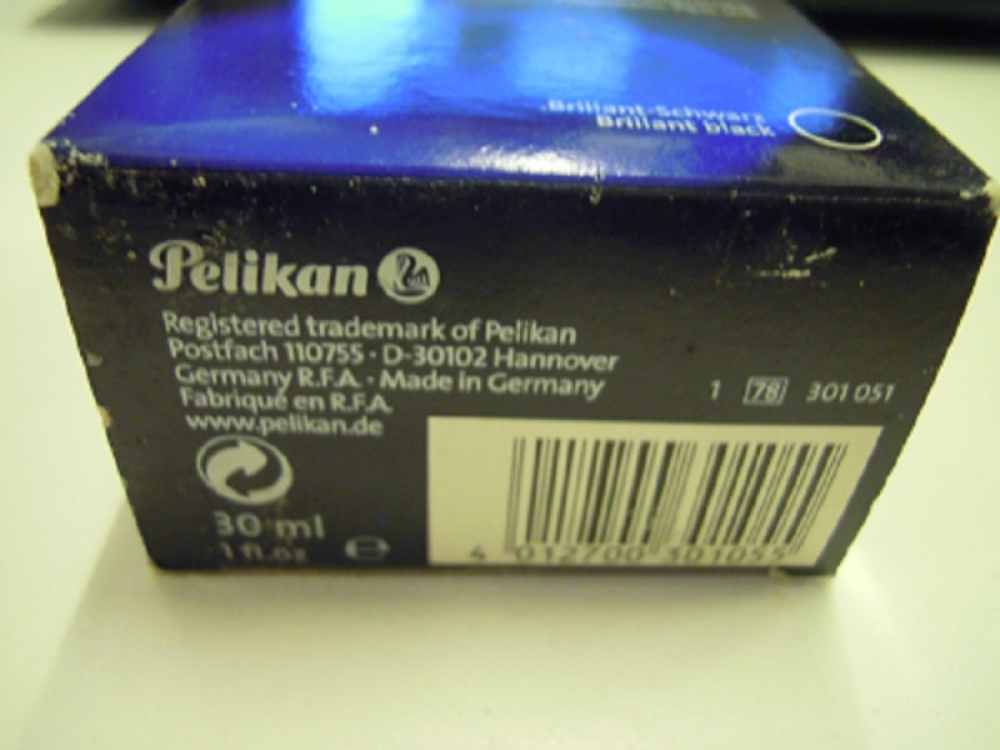 PELİKAN 4001 SİYAH MÜREKKEP CAM ŞİŞESİNDE