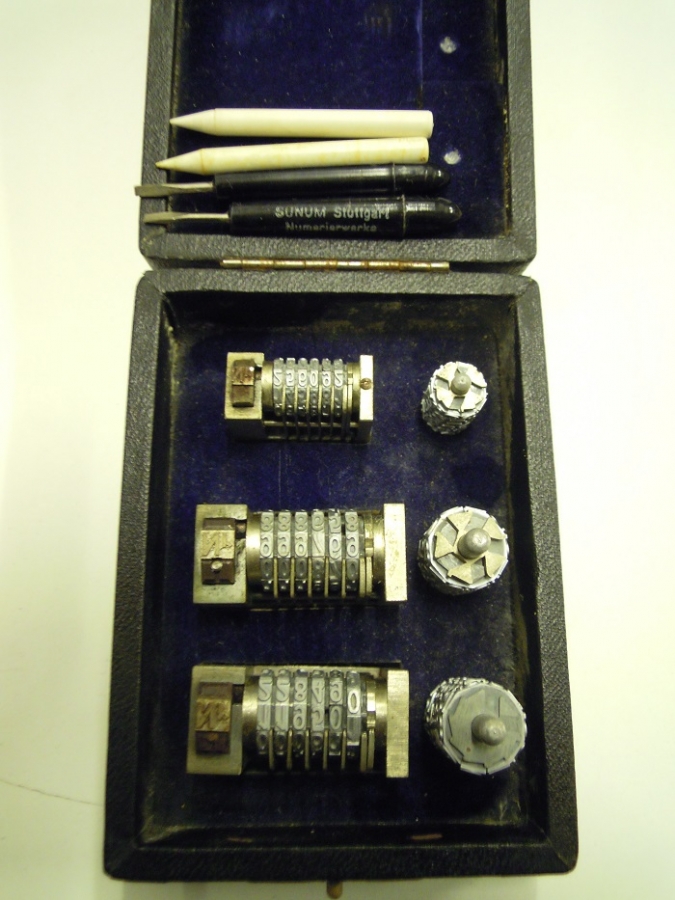 MATBAA KALIP BASIMLARDA SIRALI SAYI SAYAN MEKANİK NUMUNATÖR SÜNUM NUMERIER WERKE