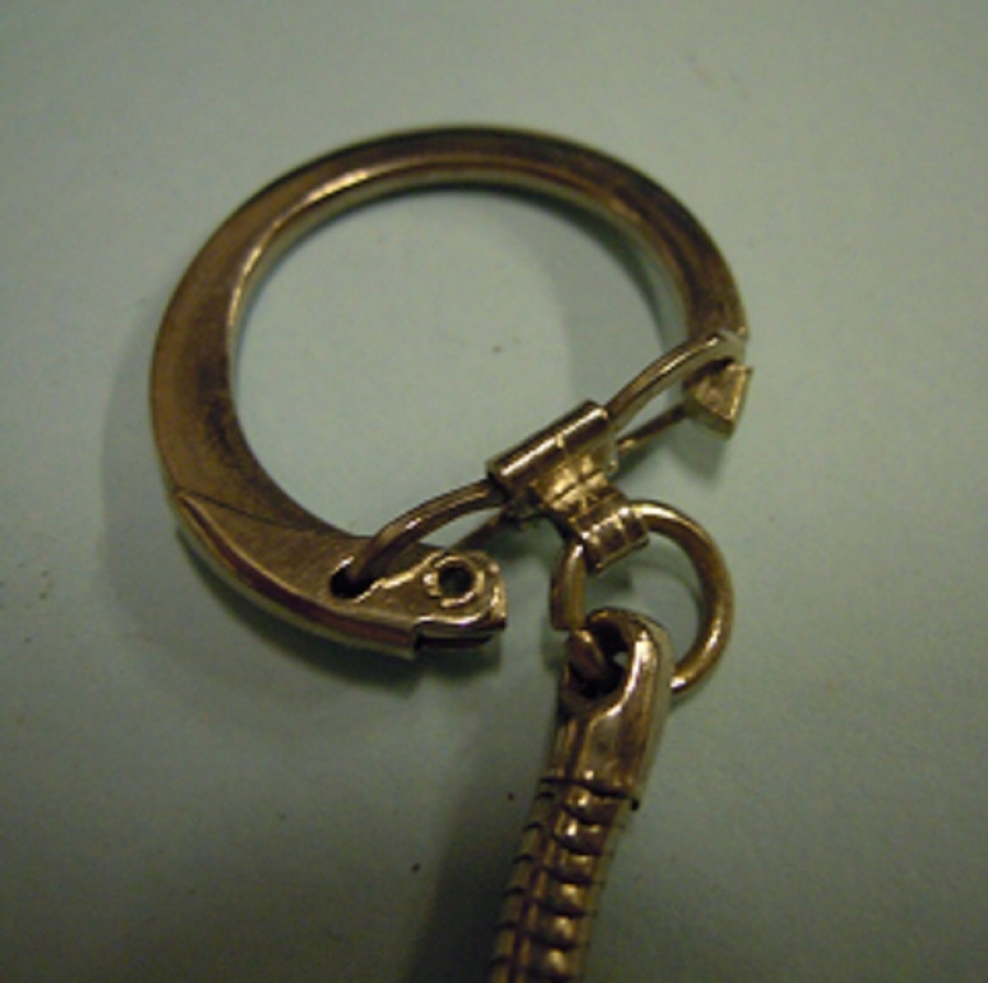 TÜRKİYE GARANTİ BANKASI YONCA METAL ANAHTARLIK 